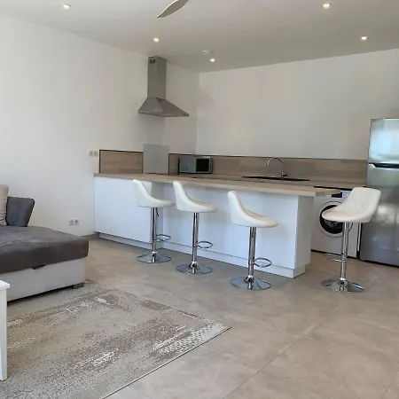 아파트 La Balma - 4 Avec Jardin En Maison Passive De Plain Pied A Frejus-saint-raphael